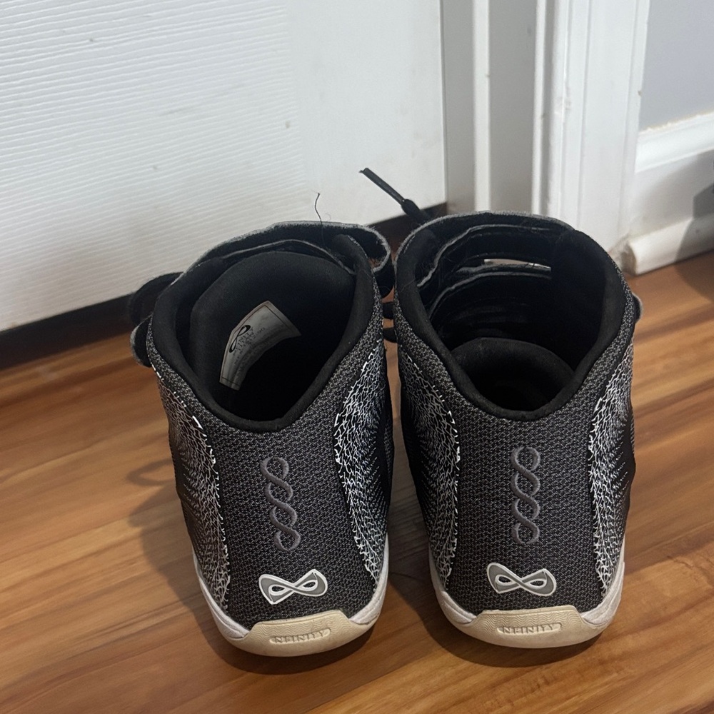 Black and Gray High-Top Sneakers - Picture 3 of 7
